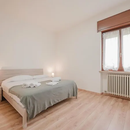 Casa Rivoli - Private Garden & Free Parking Apartment