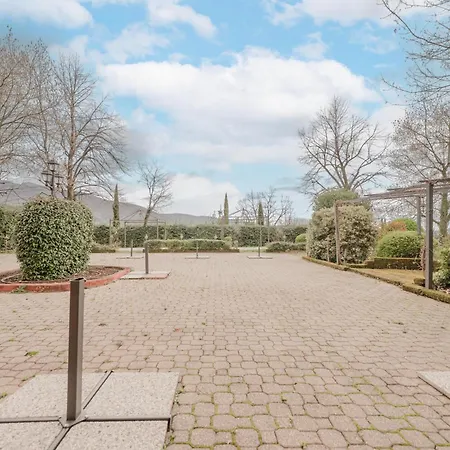 Apartment Casa Rivoli - Private Garden & Free Parking