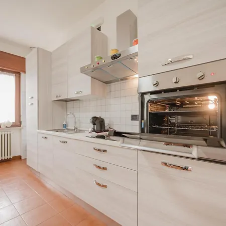 Casa Rivoli - Private Garden & Free Parking Daire Rivoli Veronese